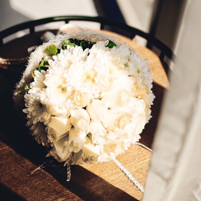 ふたりの記念の写真のために 100均造花を使ったブーケ制作体験レポ