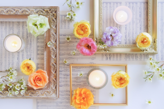 端切れを組み合わせて　100円均一素材でフラワーフレームづくり