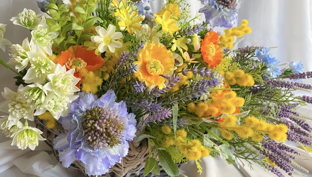 鮮やかに咲く　夏の花モチーフ図鑑